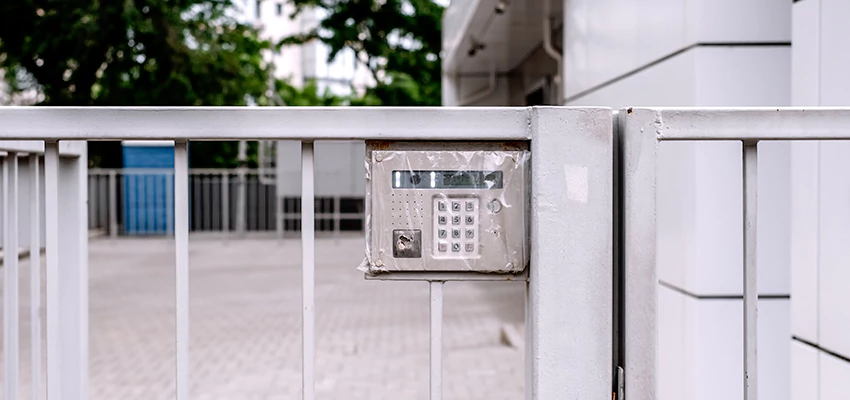 Gate Locks For Metal Gates in El Centro, California