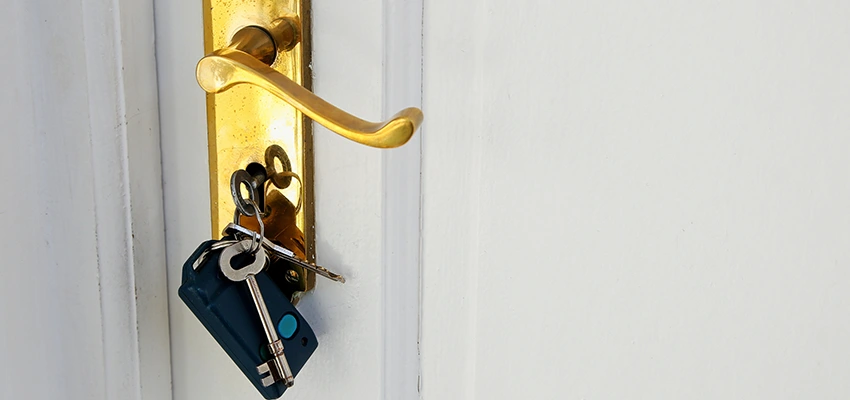 Broken Door Key Extraction in El Centro, CA